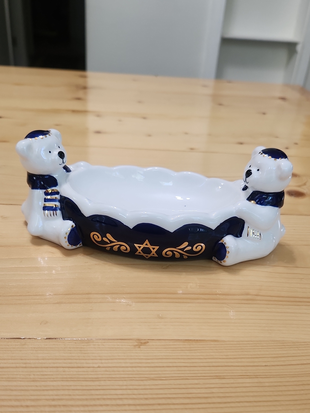 Vintage Hanukkah Polar Bears Wearing Kippot Yamikas Star Of David Dish Ceramic
